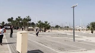 Larnaca, Finikoudes Promenade - рыбалка у старого замка