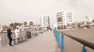 Larnaca, Finikoudes Beach и Марина: вечерняя рыбалка у мола