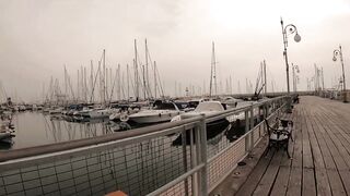 Larnaca, Finikoudes Beach и Марина: вечерняя рыбалка у мола