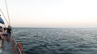 Larnaca Marina, Finikoudes — яхт-круиз и рыбалка у Маккензи