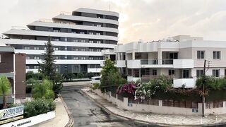 Кипр, Ladies Mile Beach, дождь и рыбалка у мола