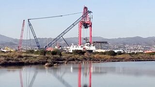 Ladies Mile, Limassol - длинная коса и рыбалка по кромке прибоя