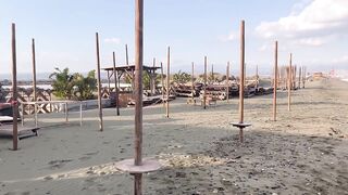 Ladies Mile, Limassol - длинная коса и рыбалка по кромке прибоя