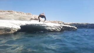 Governors Beach, Cyprus - серый песок, белые скалы и рыбалка