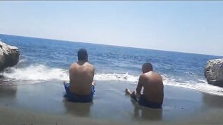 Governors Beach, Cyprus - серый песок, белые скалы и рыбалка