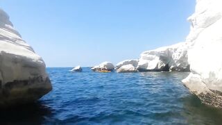 Governors Beach, Cyprus — серые скалы, глубины и береговая рыбалка