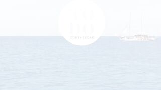 Konnos Bay — прыжки с лодки и рыбалка у гротов совместимы?