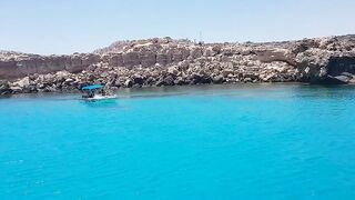 Cape Greco, Cyprus — Blue Lagoon: катер, рифы и клев по краю