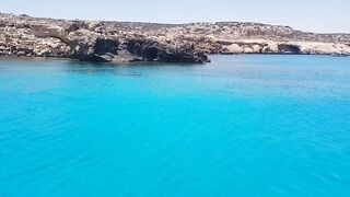 Cape Greco, Cyprus — Blue Lagoon: катер, рифы и клев по краю
