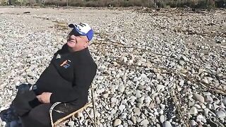 Первая в жизни каракатица Марко на береговой рыбалке в Палермо