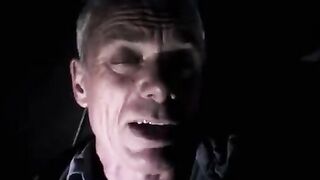 Лесная протока Суринама с куском пираньи на крупную аймару