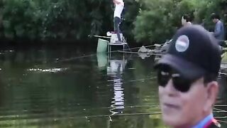 Прудовая ловля в Вэйхае на снасть с двумя крючками