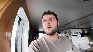 Ловушки для лангустов у южных берегов Тасмании и сортировка улова