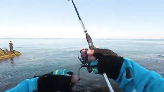 Береговой спиннинг в Синопе: сход на первом забросе и две пеламиды