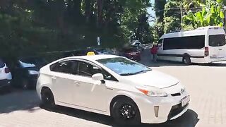Ставрида на сабики с SUP у поселка Квариати на черноморском берегу Грузии