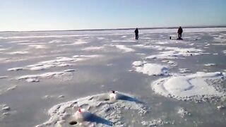 Зимняя рыбалка в Приморске 17 февраля на свале втроем