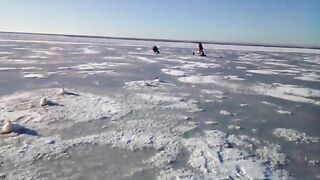 Зимняя рыбалка в Приморске 17 февраля на свале втроем
