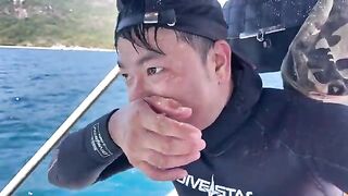 Подводная охота у буев на севере бухты Ванфонг