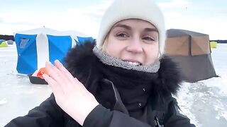 Первая подледная корюшка и обед в палатке на озере Буссе