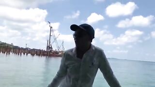 Морская прогулка и ручная ловля у острова Биньба в Камрани