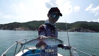 Полдня на лодке за пелагической скумбрией в прибрежных водах Вэйхая