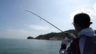 Полдня на лодке за пелагической скумбрией в прибрежных водах Вэйхая