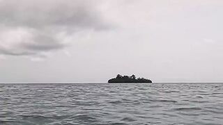 Экваториальная Гвинея: каноэ местного рыбака и план морского тура