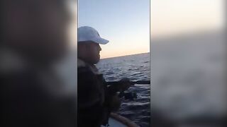 Сильная рыба на джиг у Калкана, которую вываживали с капитаном