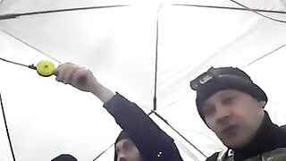Ловля рипуса на глубине 4 метра в Приморске Казахстан