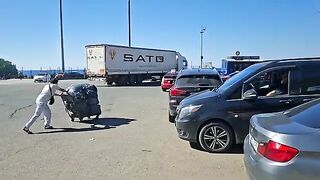 Рыбалка в Сарпи с дельфинами и уловом скумбрии