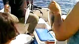 Стая морских хищников подошла к лодке у Закинфа и мы вместе вываживали