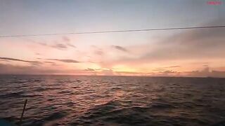 Ночной выход из Лонгхая на лодке Хоабинь за сельдью
