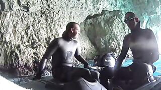 Подводная охота у Закинфа с застрявшим в камне гарпуном