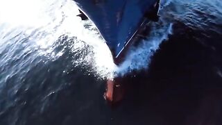 Охотское море: камчатский краб на промысле и туристический выход