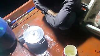 Ночной выход из Антхоя на Фукуоке: морская охота и ужин на лодке