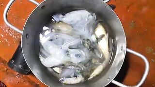 Ночной выход из Антхоя на Фукуоке: морская охота и ужин на лодке