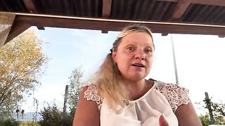 Семейное утро с удочками у пирса в хорватской Пуле