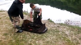 Два крупных карпа за два часа на Барановском озере в Сочи