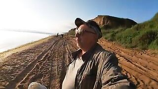 Азовское море на рассвете: ждем пеленгаса и ловим небольшую кефаль