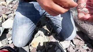 Три удочки на каменистом берегу Туихоа и почти семьдесят рыб