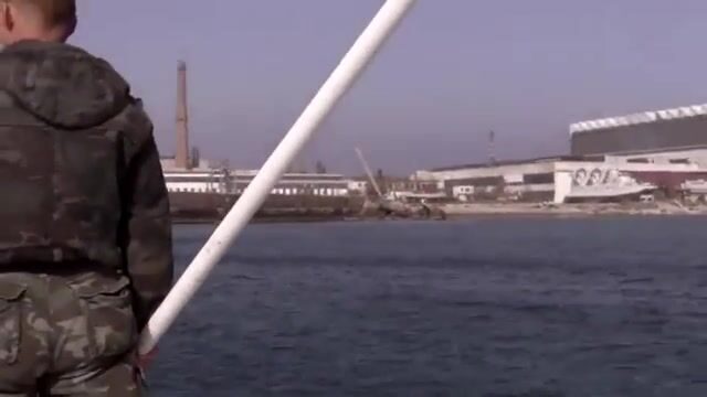 Осенний выход на яхте у Феодосии: разговоры на борту, мидии и отдых в море