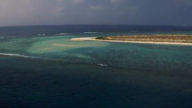 Рыбалка на поппер в Красном море у Судана: путь через Порт-Судан и первая поклевка у рифов