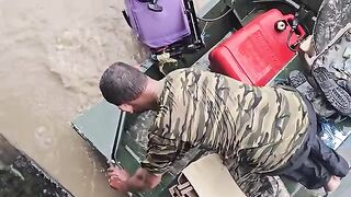За илистым крабом в мангровые заросли Суринама