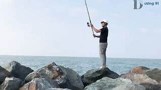 Спиннинг на камнях у Туихоа: выходим за морским хищником