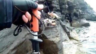 Русский остров: рокфишинг с берега, морской окунь и досадный сход