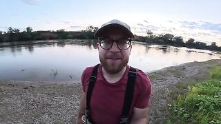 Большой голавль на вращалку в летний вечер у Муреша