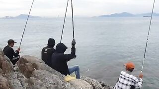 Рыбалка и уха на скалах Байсепа возле Куинёна