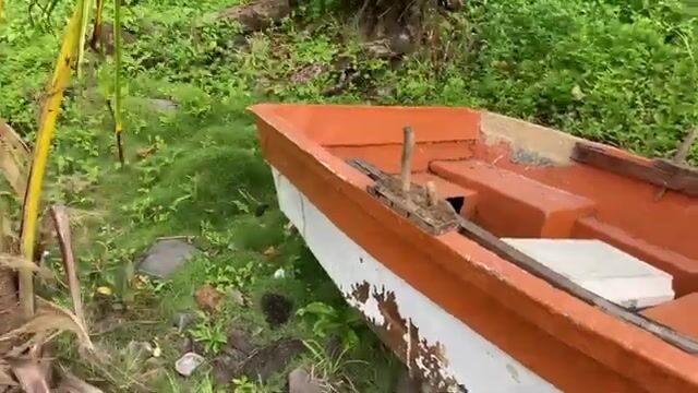 Рыбацкая лодка у деревни Гудхоуп на Доминике: как устроена небольшая лодка для промысла