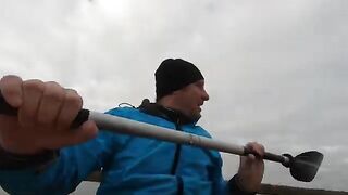 На каяках за окунем возле Гура-Портицей в Румынии