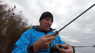 На каяках за окунем возле Гура-Портицей в Румынии